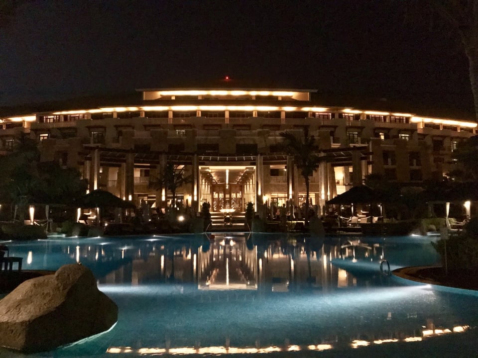 Pool Sofitel Dubai The Palm Resort & Spa