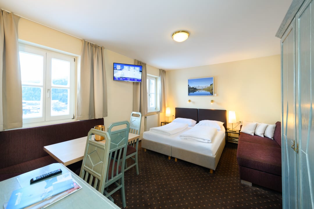 Zimmer Crystls Aparthotel