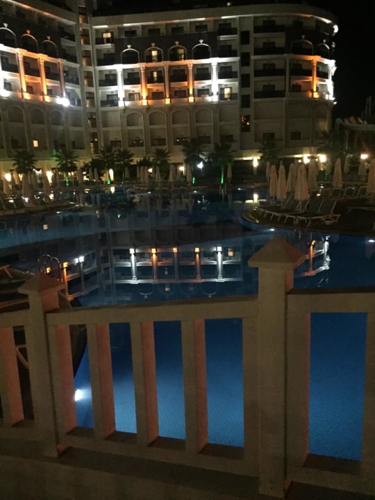 Pool bei Nacht Diamond Premium Hotel & Spa