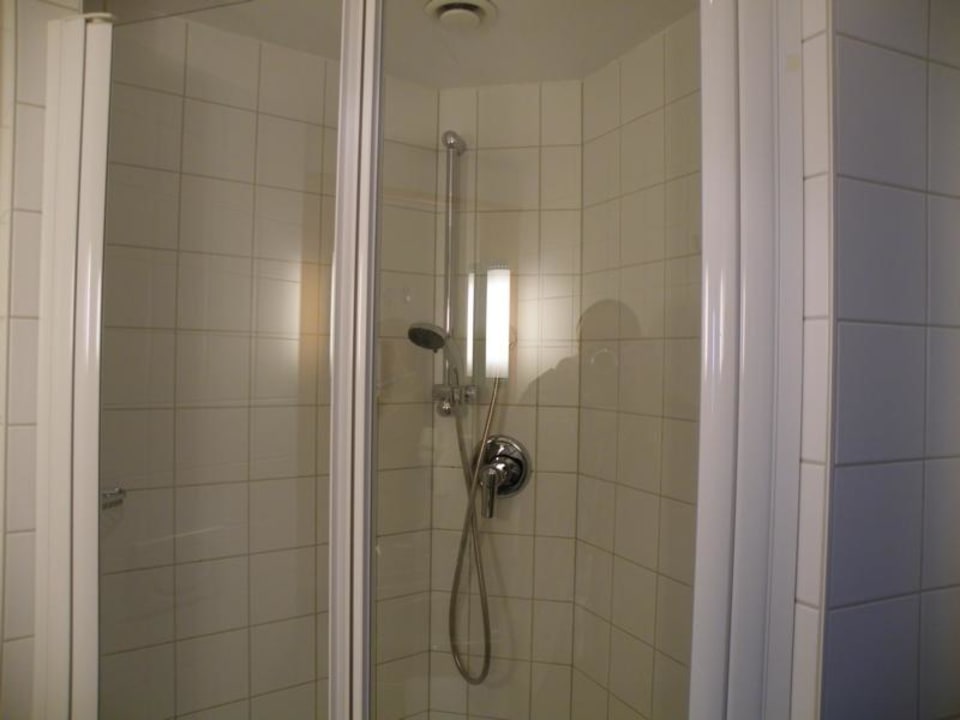 Badezimmer ibis Wien City