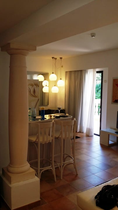 Bar im Zimmer Lago Garden