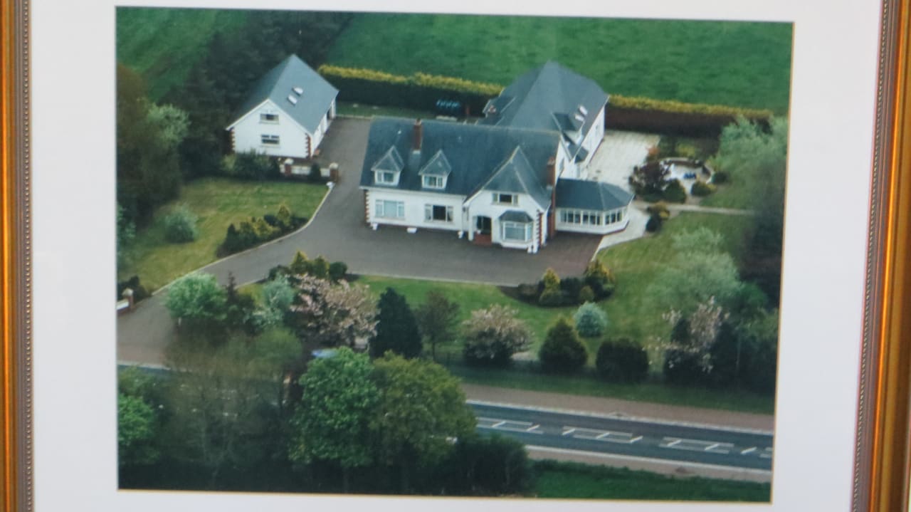 Außenansicht Guesthouse Caldhame Lodge