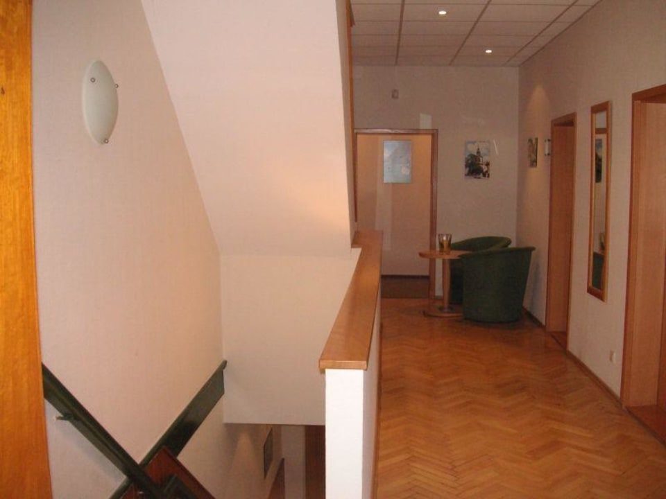 Flur Stichwehs Hotel am Bahnhof