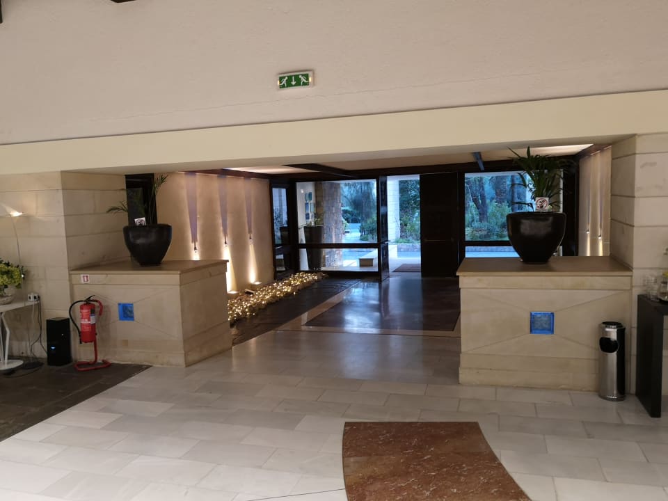 Lobby Apollonia Beach Resort & Spa