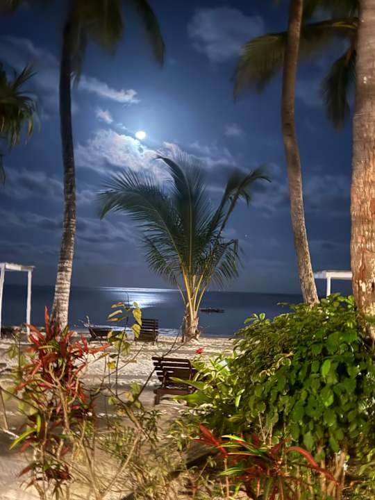 Strand Sultan Sands Island Resort & Spa