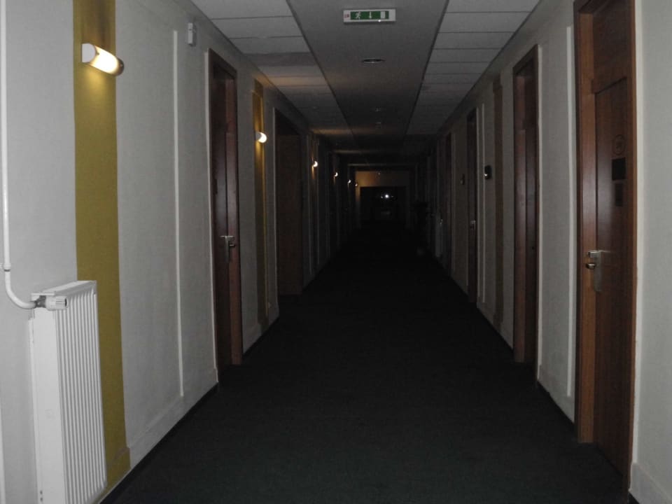 Flur vor unserem Zimmer Hunguest Hotel Millennium