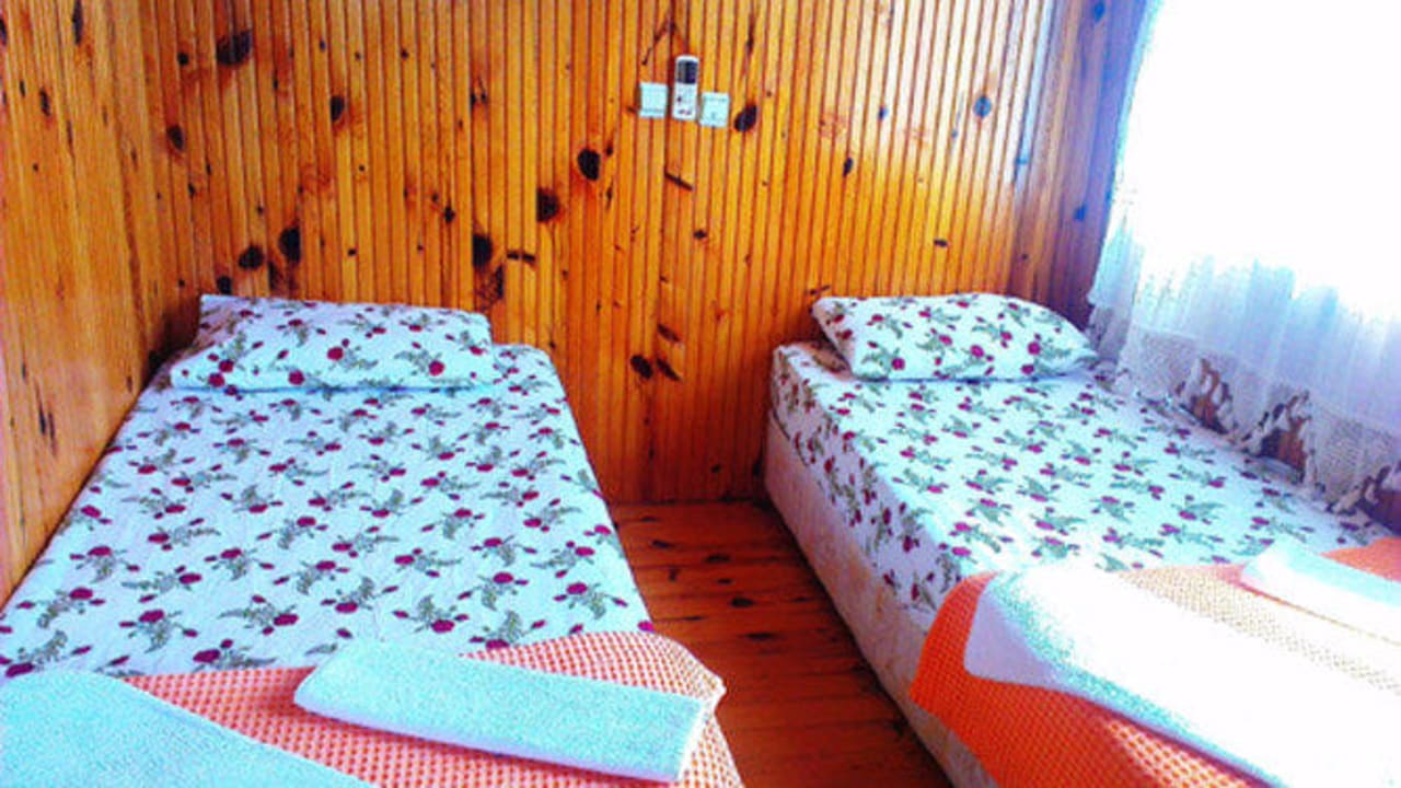 Rooms single bed Pension Tahta Villa