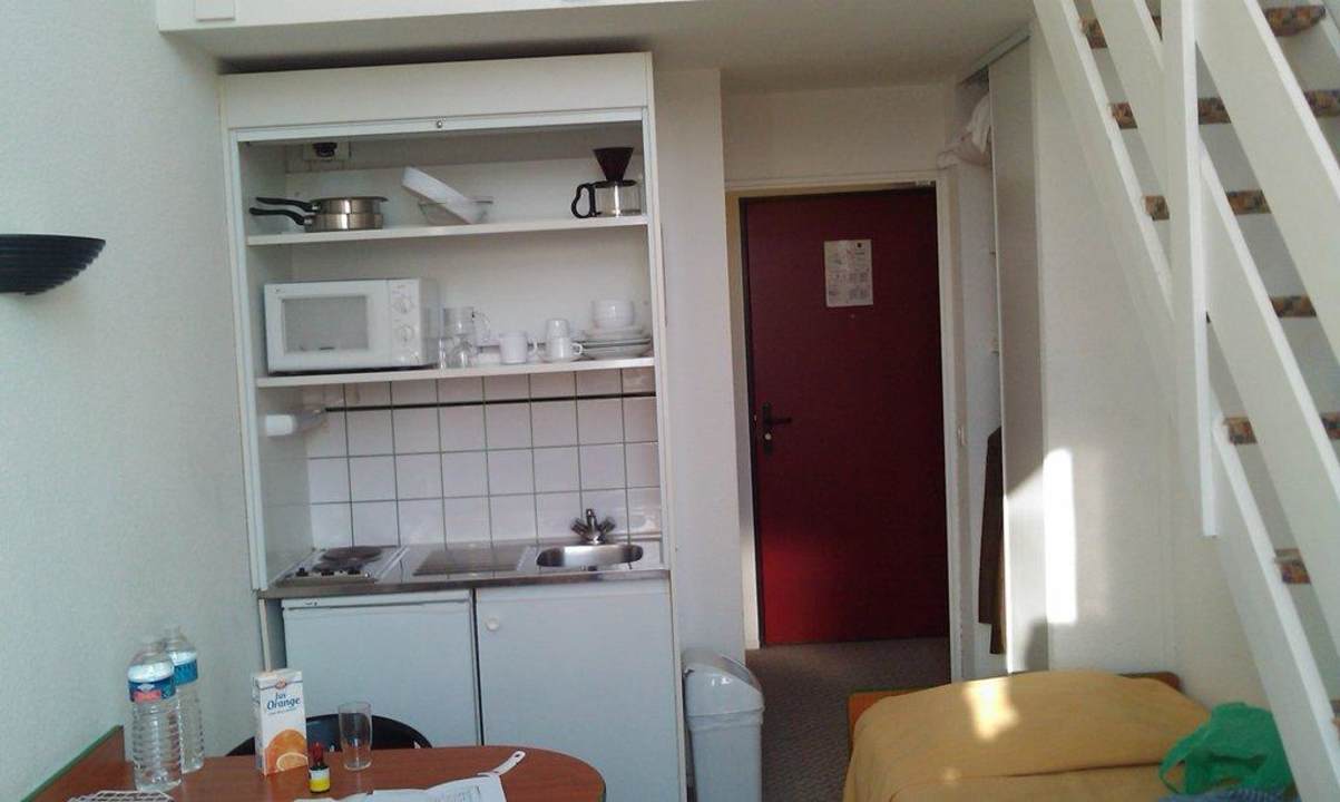 Küchenzeile Hotel Adagio Access La Défense Place Charras