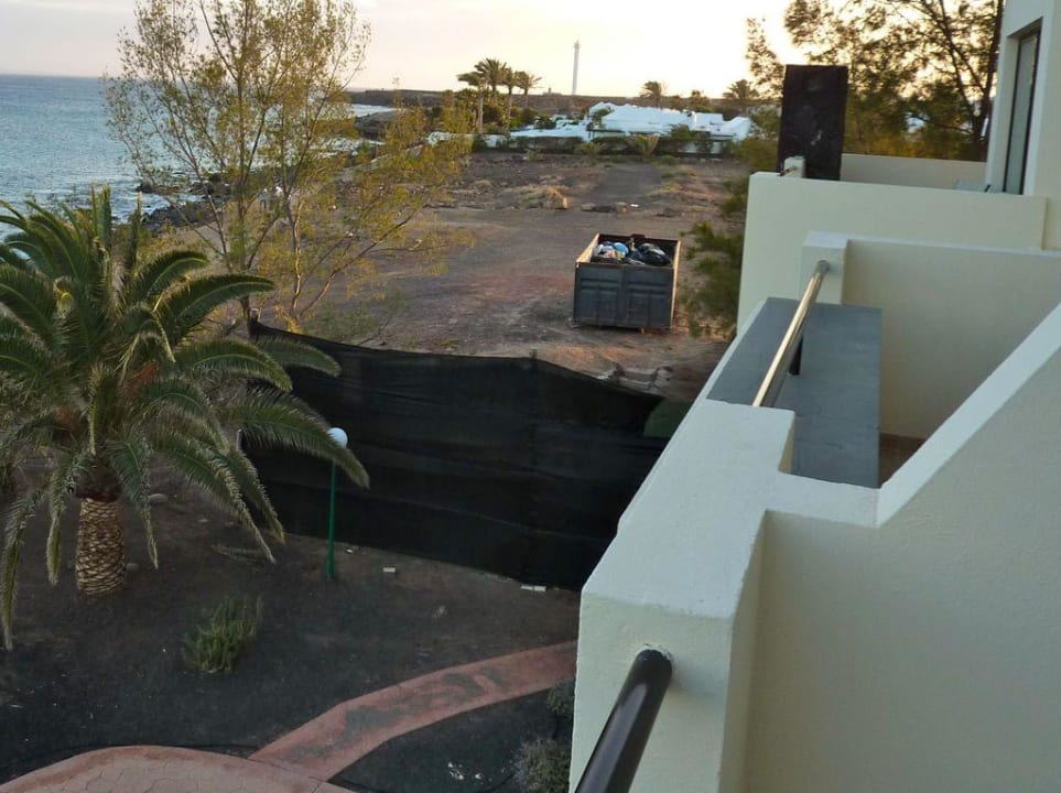 Blick auf die Mülldeponie SBH Hotel Royal Monica