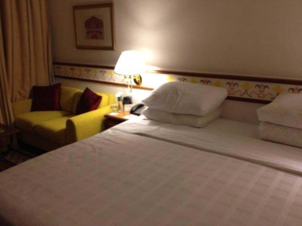 Nice and clean bed Trident Agra