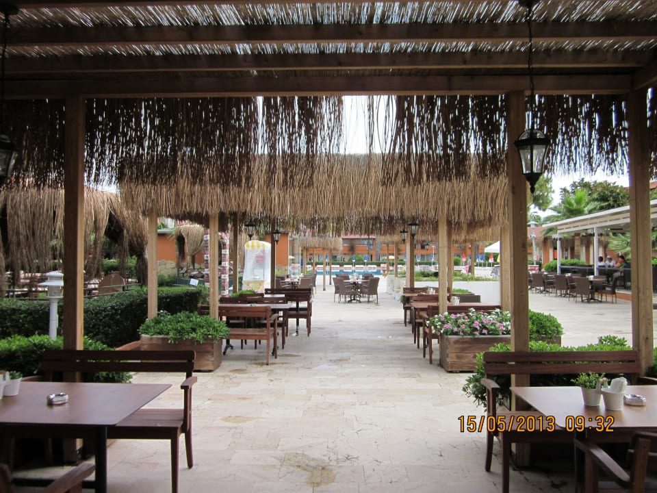 Бар Club Turtas Beach Hotel