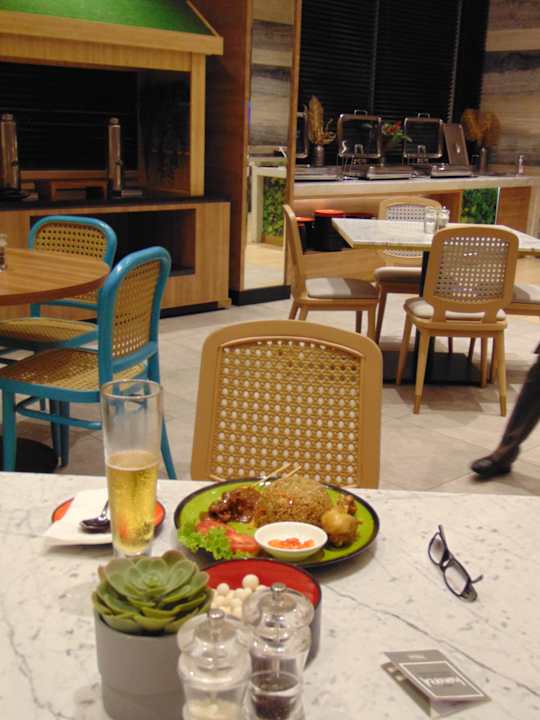 Gastro Hilton Garden Inn Jakarta Taman Palem
