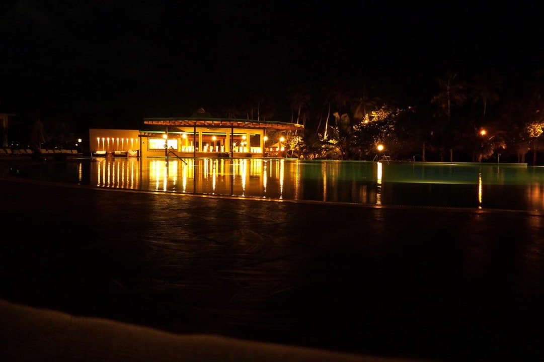 Zweiter Pool mit Swim Up Bar Dreams La Romana Resort & Spa