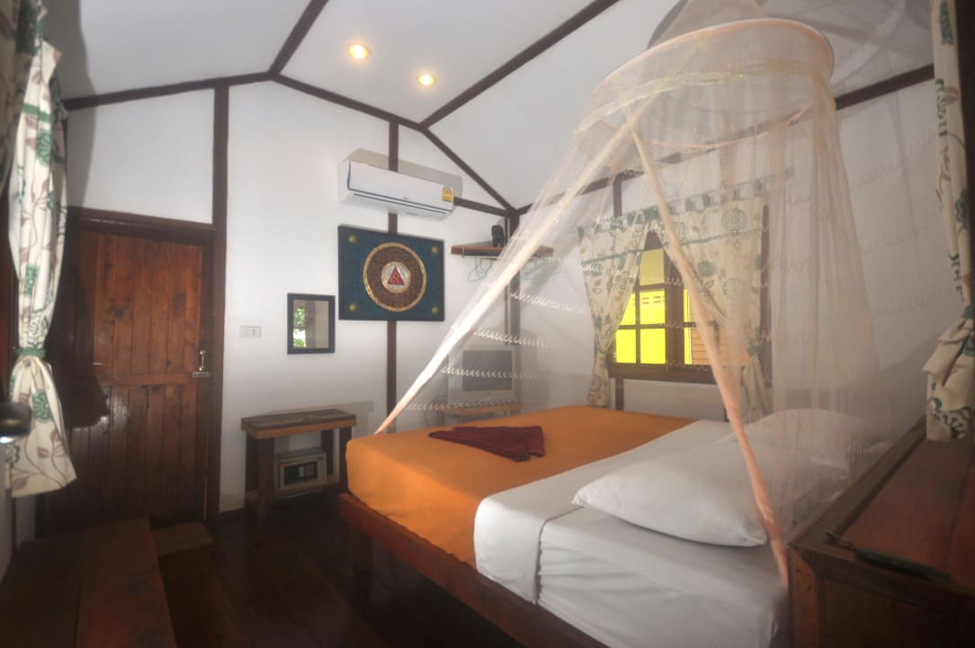 Inside a/c Cottage Little Eden Bungalows