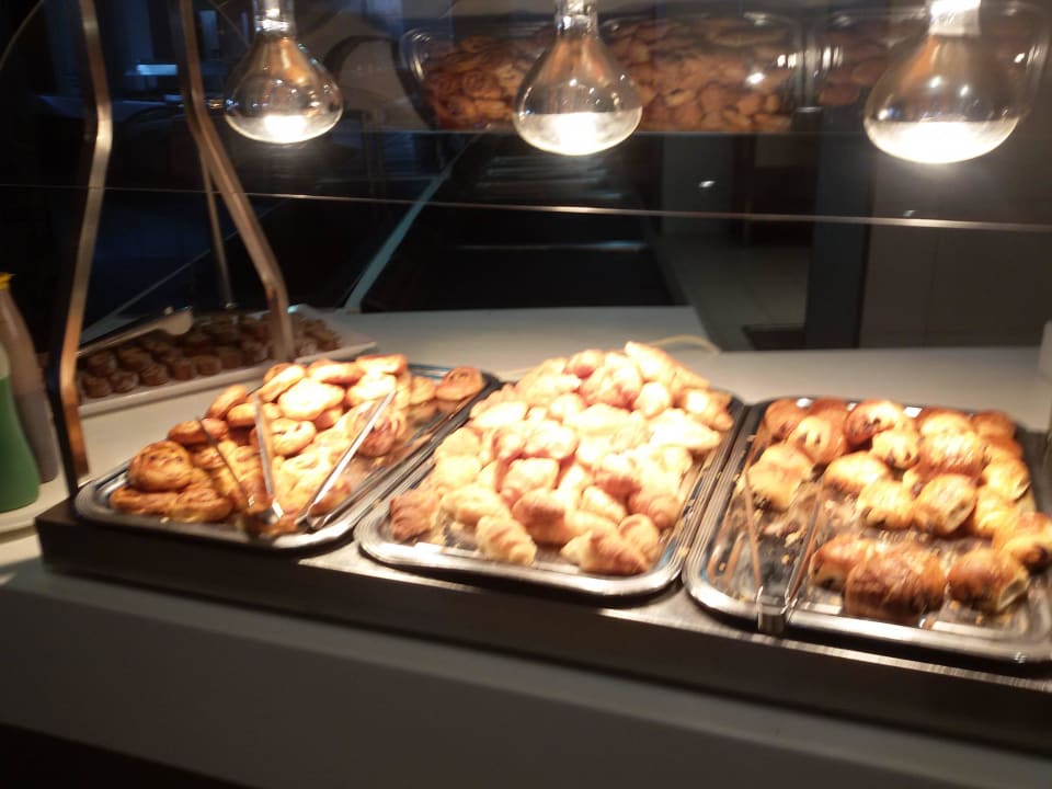 Frühstück 7 Tage lang db San Antonio Hotel + Spa