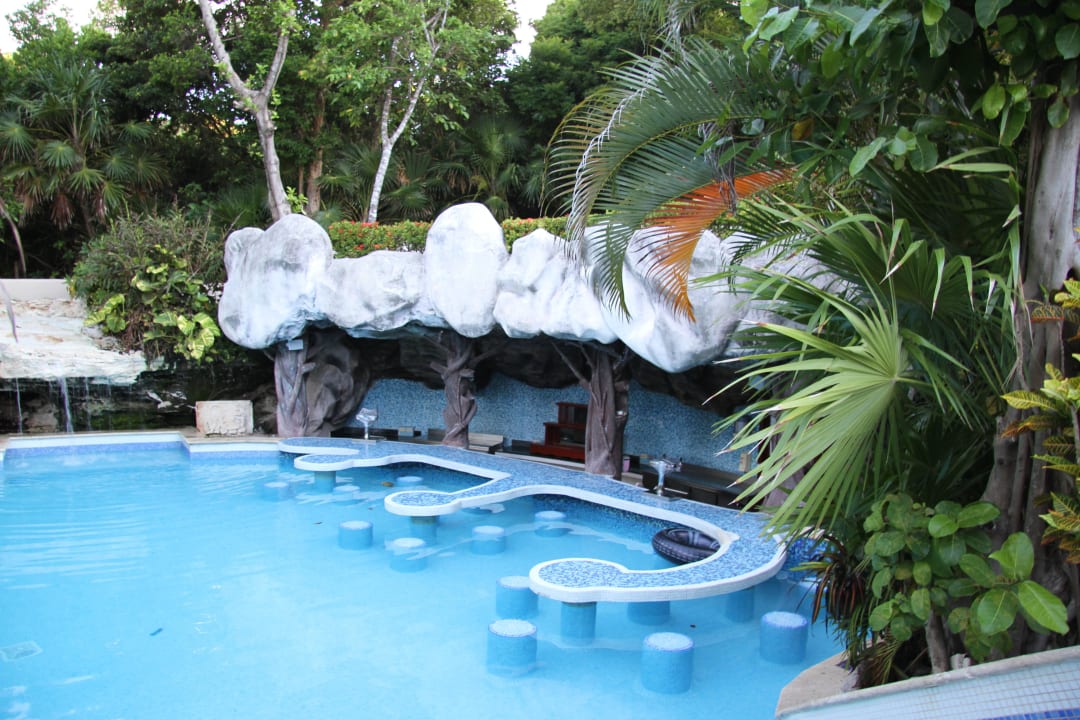 Poolbar Iberostar Waves Tucan