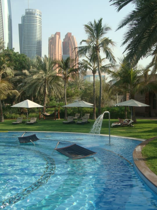 Pool Emirates Palace Mandarin Oriental