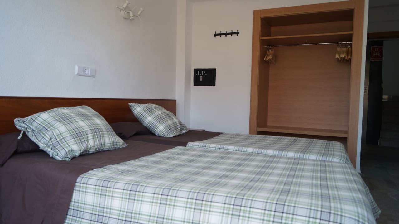 Zimmer Hostal Villa Cati