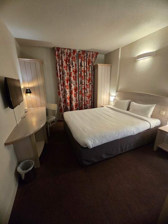 Zimmer Campanile Val de France