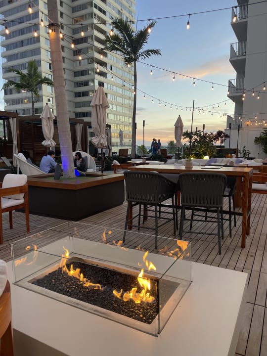 Pool Alohilani Resort Waikiki Beach