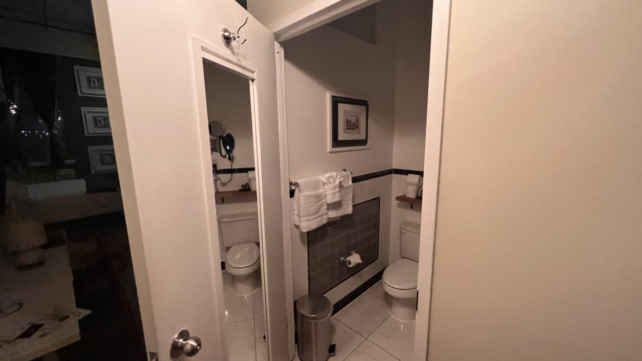 Zimmer Henry Norman Hotel