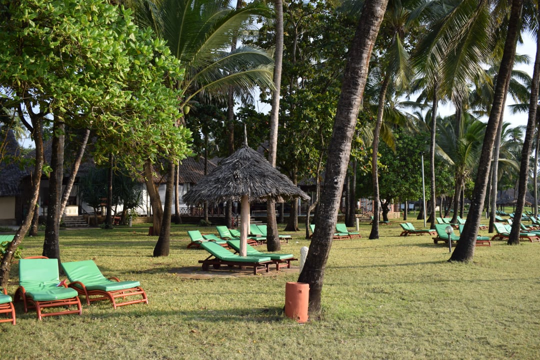 Gartenanlage Neptune Village Beach Resort & Spa