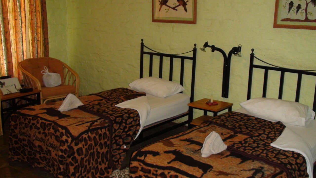 Afrikanische Betten Solitaire Roadhouse Lodge