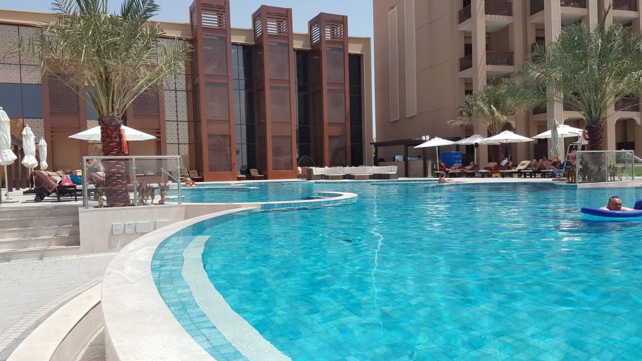 Pool 4 DoubleTree by Hilton Resort & Spa Marjan Island