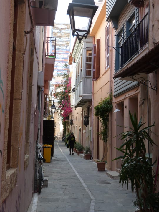 Street view Avli Lounge Apartments