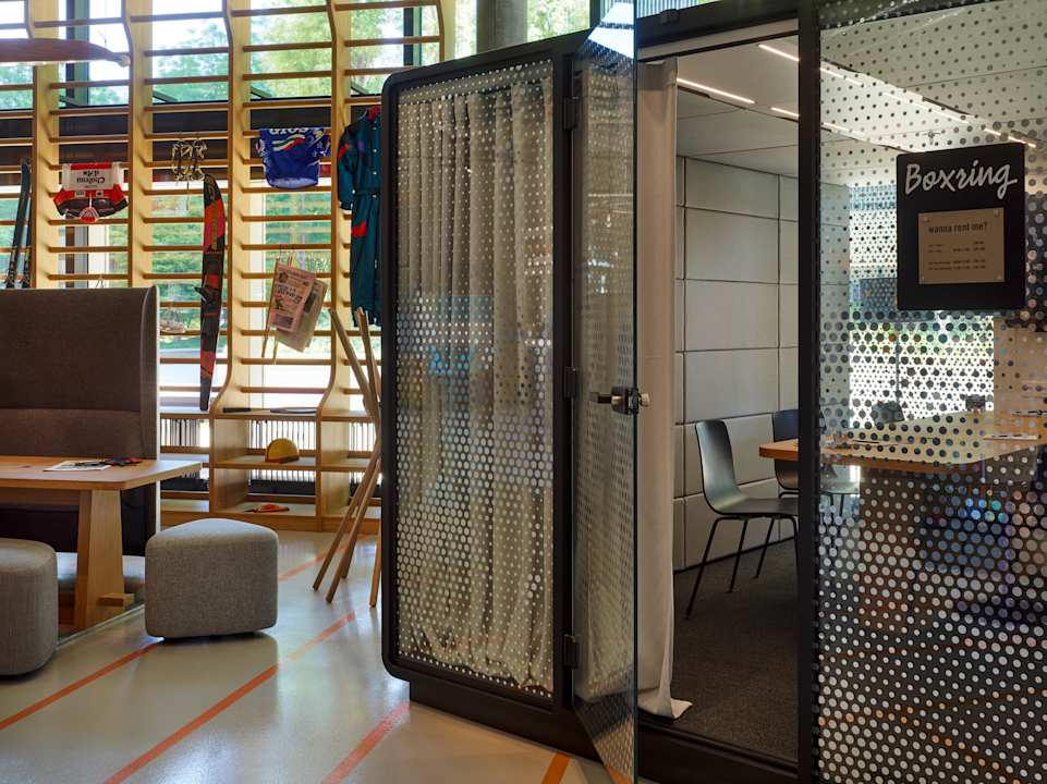 Lobby 25hours Hotel Zürich West