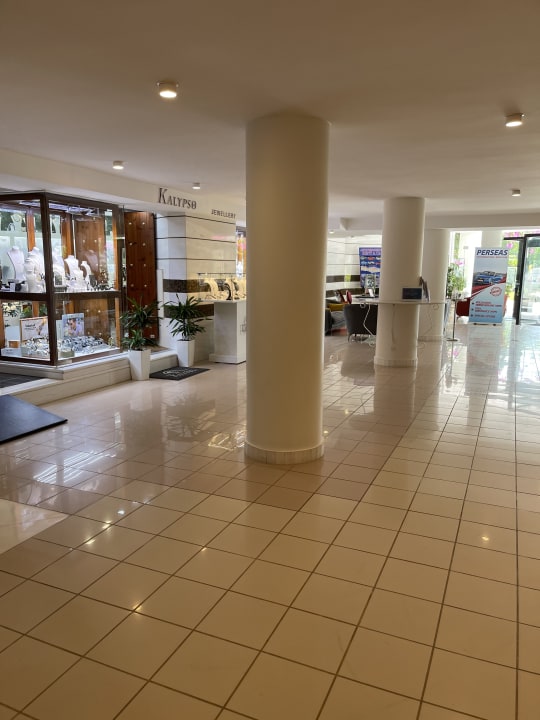 Lobby Anissa Beach & Village