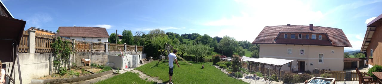 Ausblick auf das Ferienwohnung Gebäude vom Garten  Pension Kuscherhof