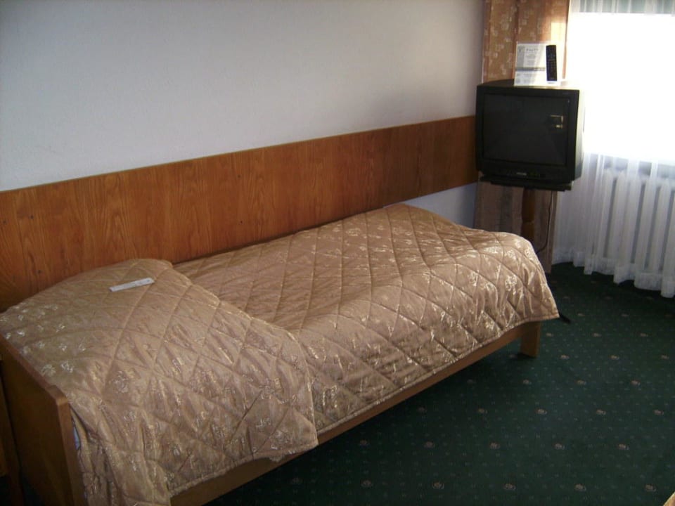 Zimmer der 2. Übernachtung, etwas altmodisch Hotel Gromada Piła