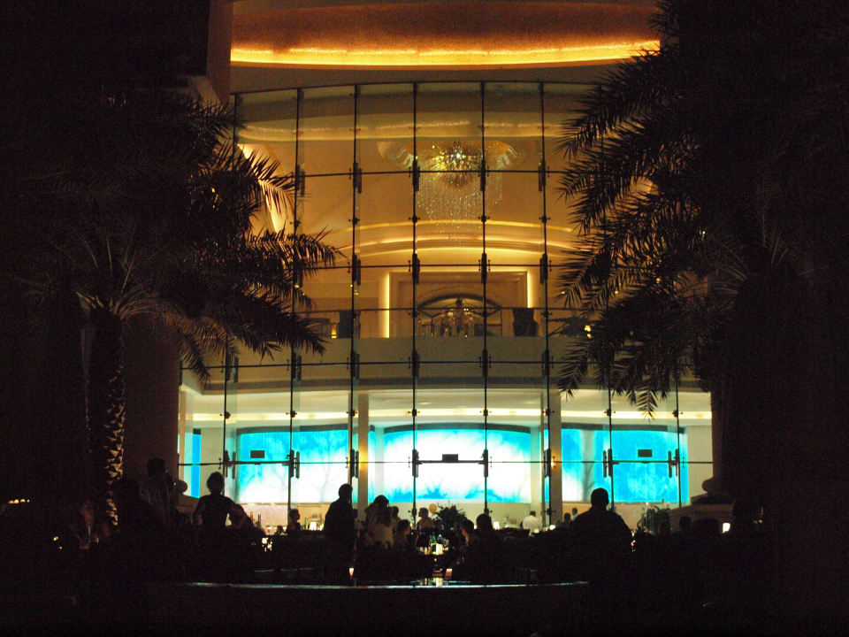 Büffet-Restaurant am Abend The St. Regis Saadiyat Island Resort, Abu Dhabi