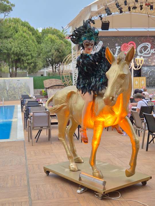 Gastro Quattro Family Club Dem Hotel