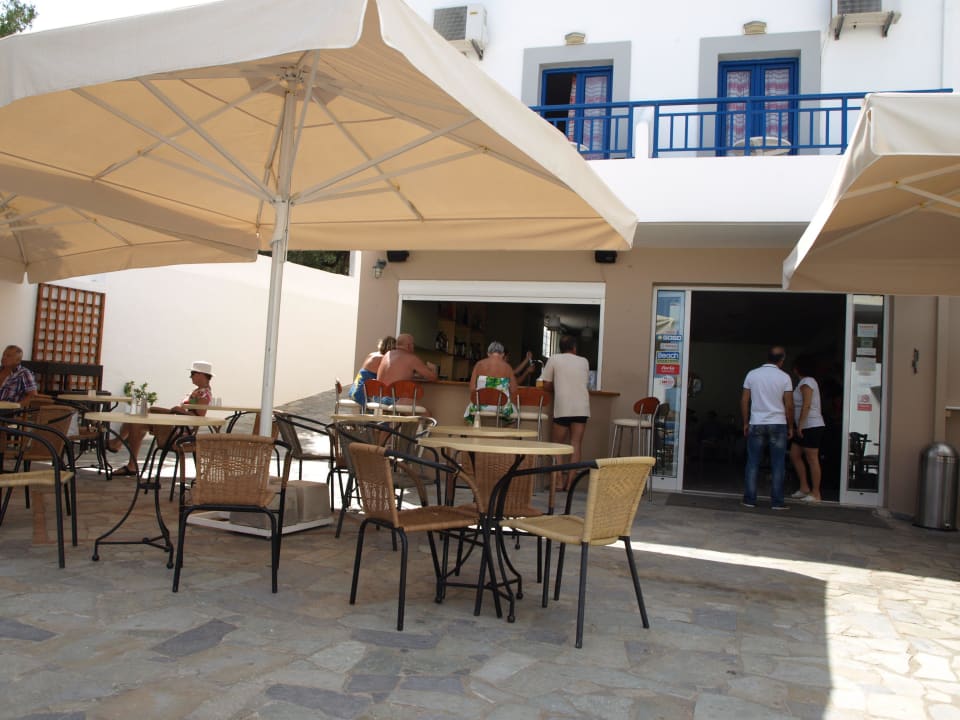 Sauberer Pool/Barbereich Village Irene