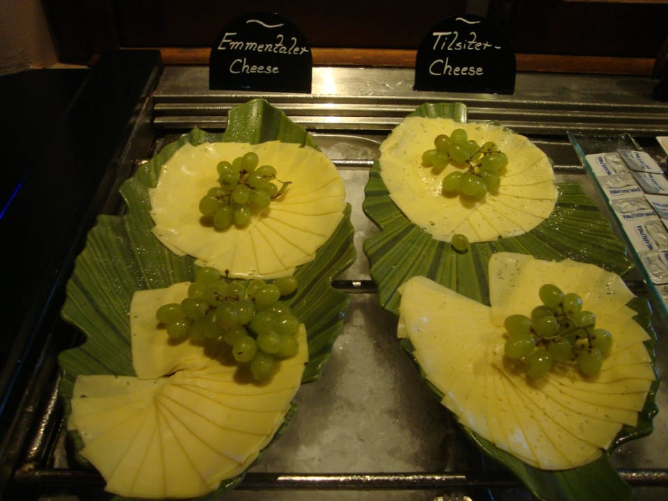 Frühstücksbuffet Veligandu Maldives Resort Island