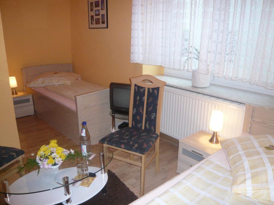Blick in die Zimmer Gasthof & Pension Zum Fuchsbau