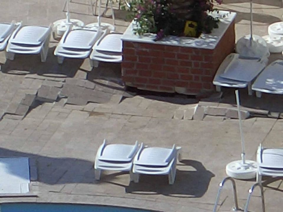 Am Pool Larina Resort Spa & Hotel