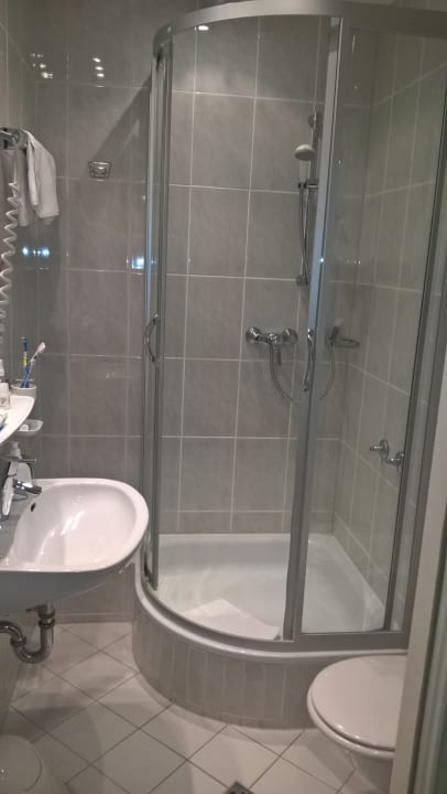 Zimmer Ringhotel Loew's Merkur