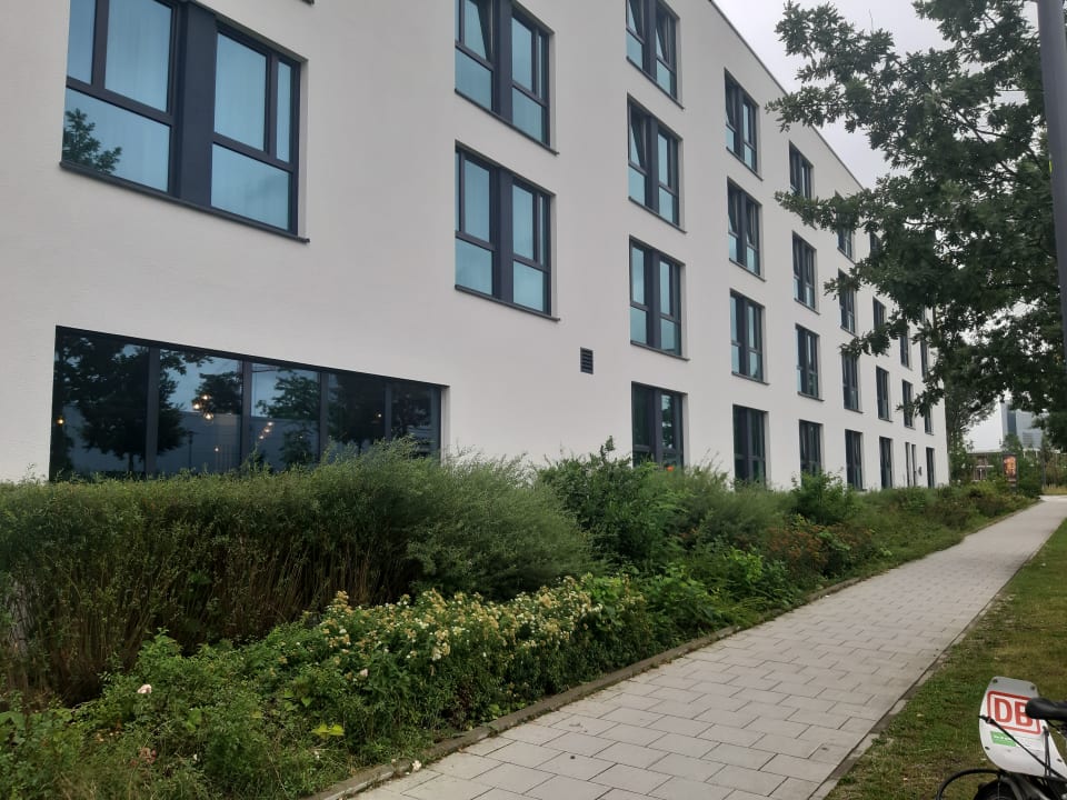 Außenansicht Super 8 Munich City North
