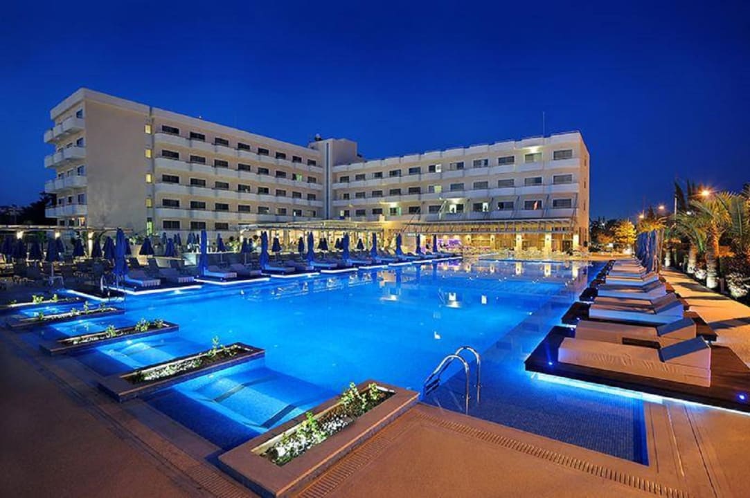 Außenansicht Hotel Nestor