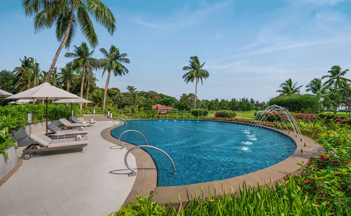 Pool The St. Regis Goa Resort