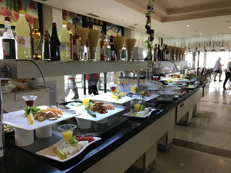 Restaurant Aska Hotel Just in Beach