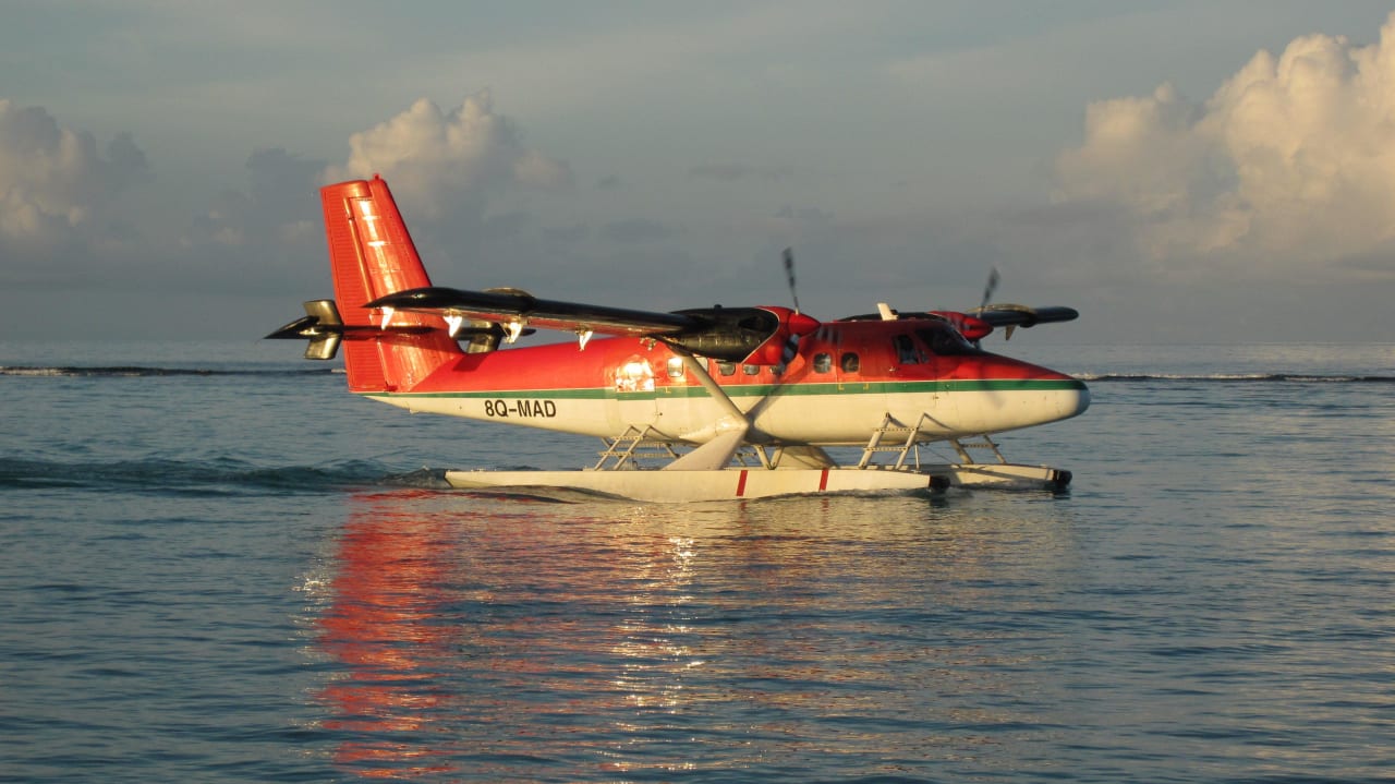 Wasserflugzeug Palm Beach Resort & Spa Maldives