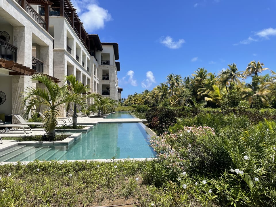 Pool Lopesan Costa Bávaro Resort, Spa & Casino