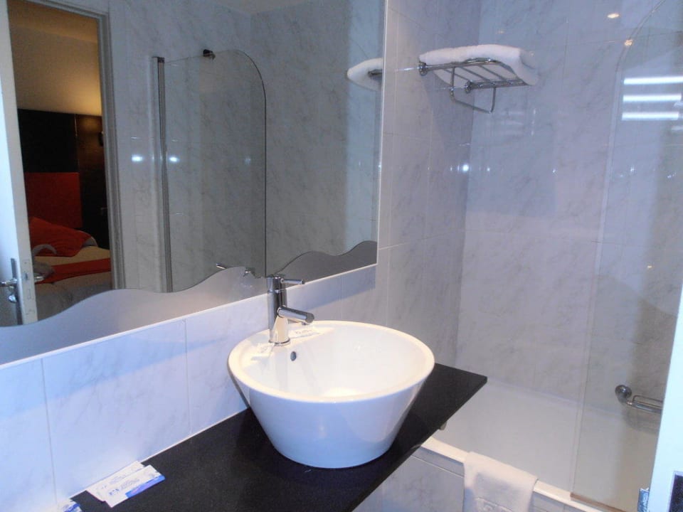 Badezimmer Bahía de Alcúdia Hotel & Spa