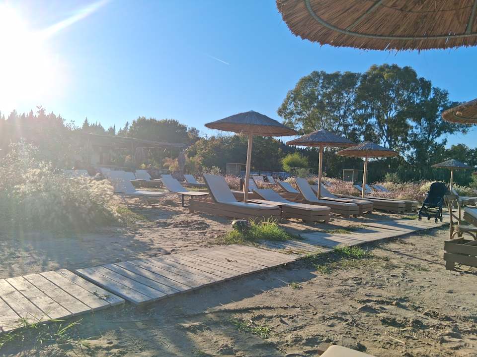 Strand Ekati Mare Lifestyle Resort