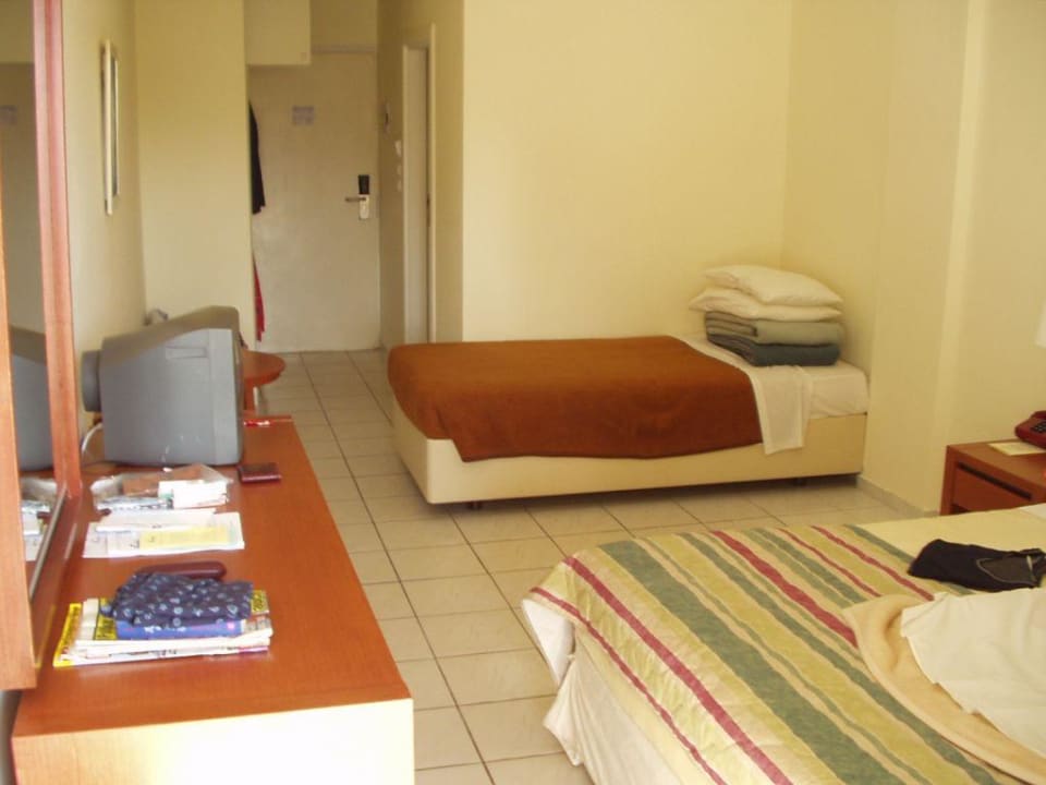 Dreibettzimmer-NR.256 Hotel Portes Beach