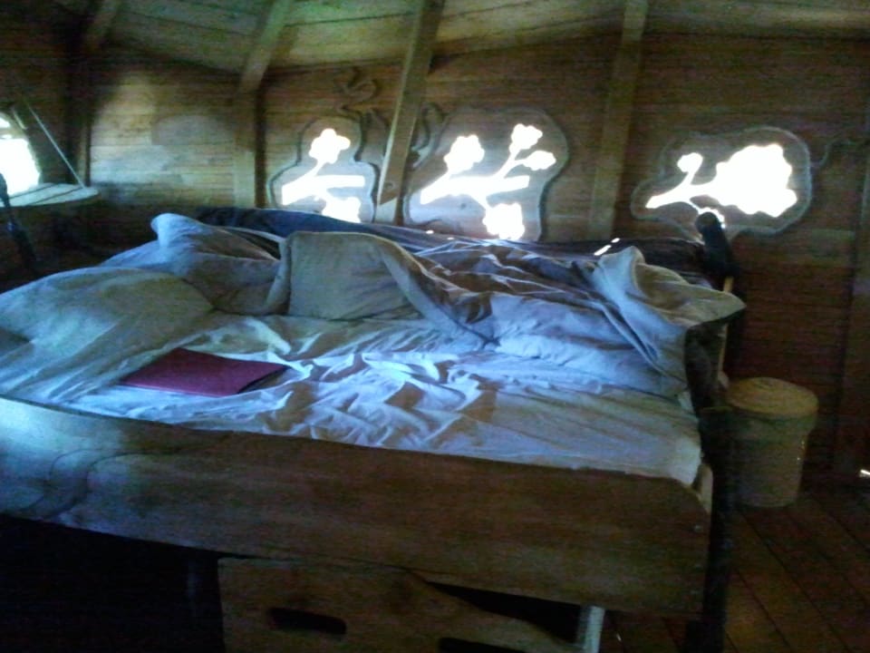 Bett - schon von uns verwüstet Hotel Domaine Saint-Jean de l'Arbousier